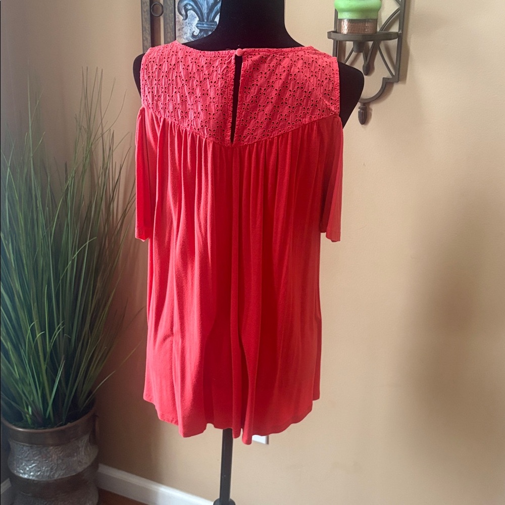 Torrid Vibrant Coral Cold Shoulder Top - Picture 3 of 4